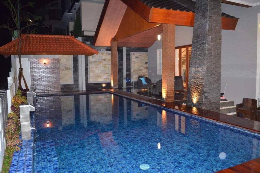 Villa Agro Kusuma Pinus R7 Batu  Luaran gambar